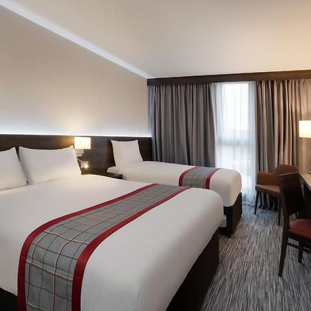 Ramada By Wyndham Leeds East Hotel Luaran gambar
