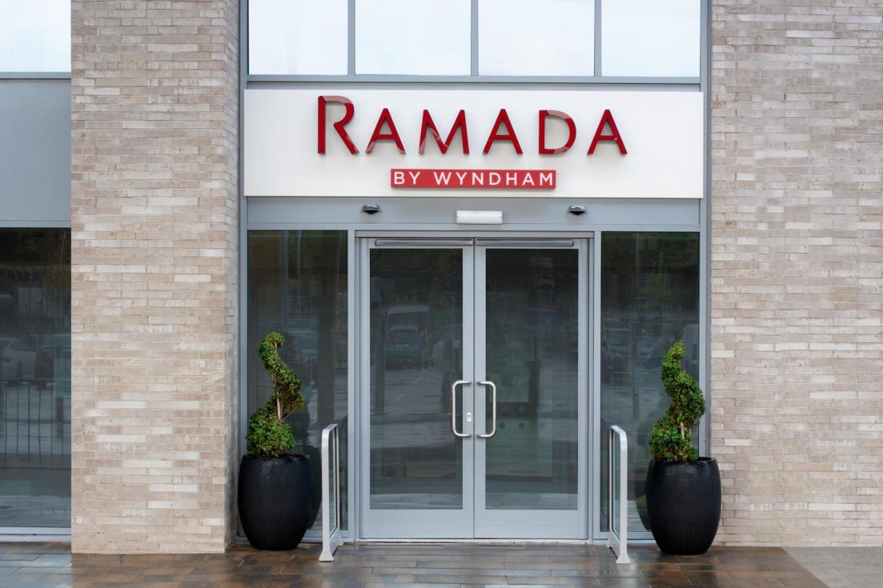 Ramada By Wyndham Leeds East Hotel Luaran gambar
