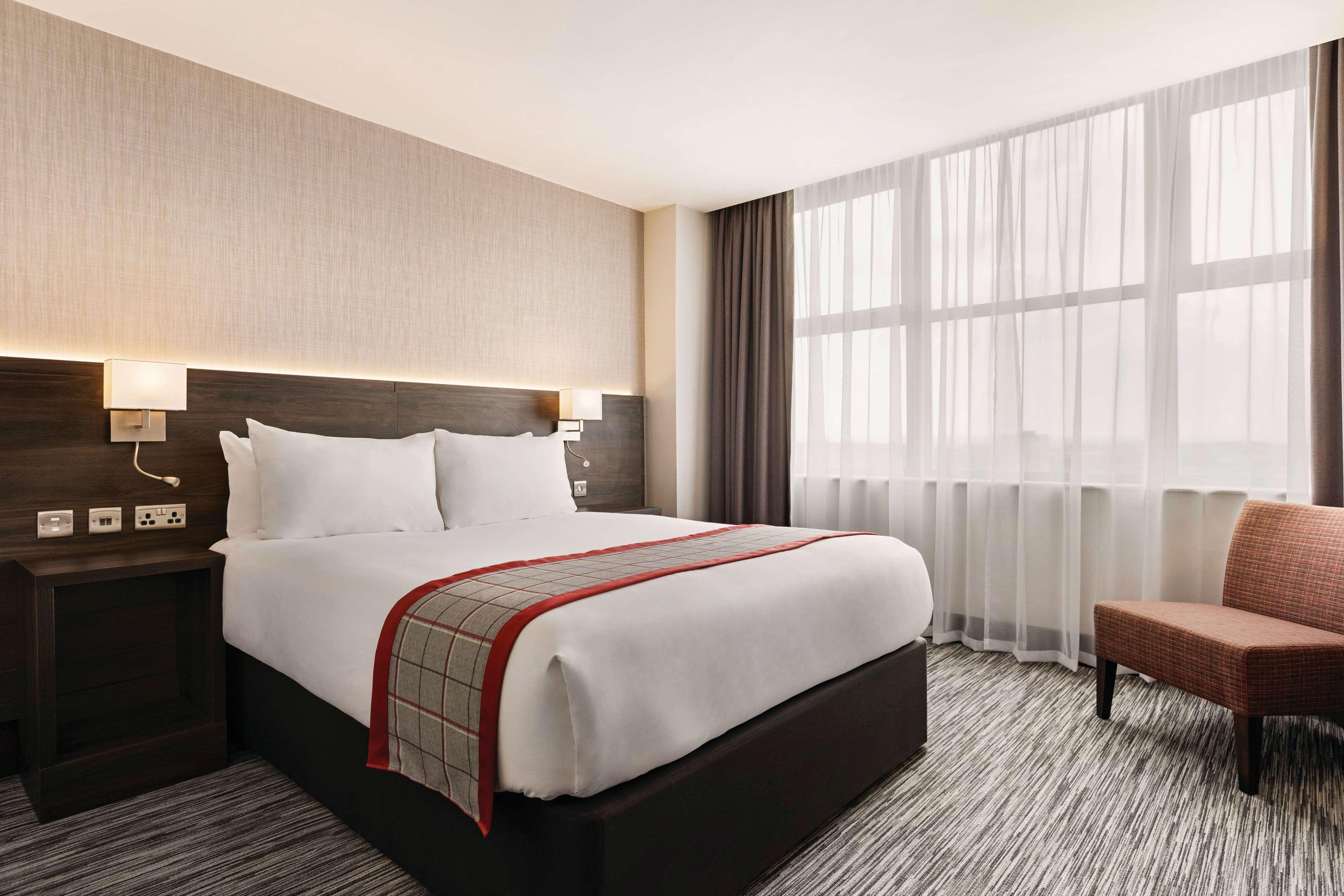 Ramada By Wyndham Leeds East Hotel Luaran gambar